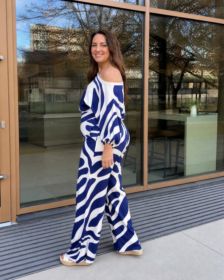 Calliope | Abstrakt Tryck Off Shoulder Top och Vida Byxor Set