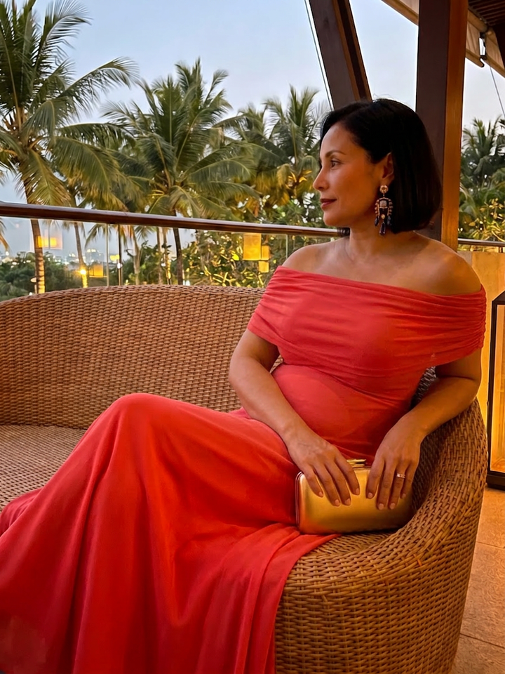 Astrid | Off Shoulder Draped Midi Klänning