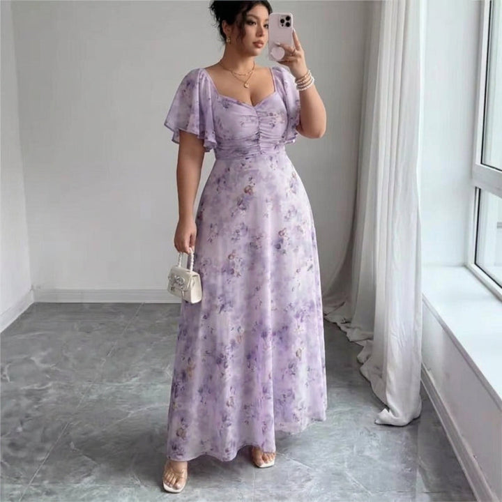 Naomi – Elegant Slim Klänning med Volangärmar