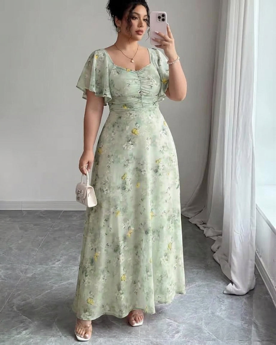 Naomi – Elegant Slim Klänning med Volangärmar