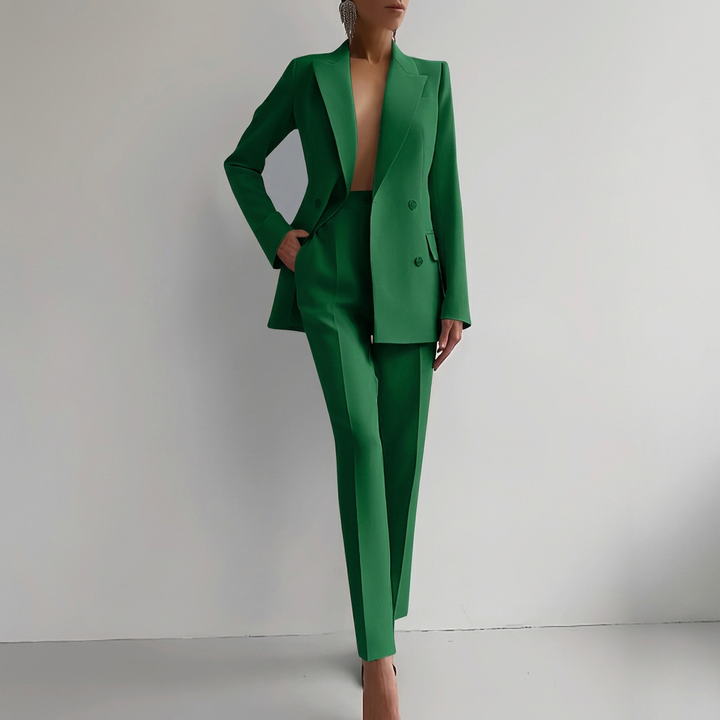 Isabeau – Elegant cremefärgat skräddarsytt kostymset