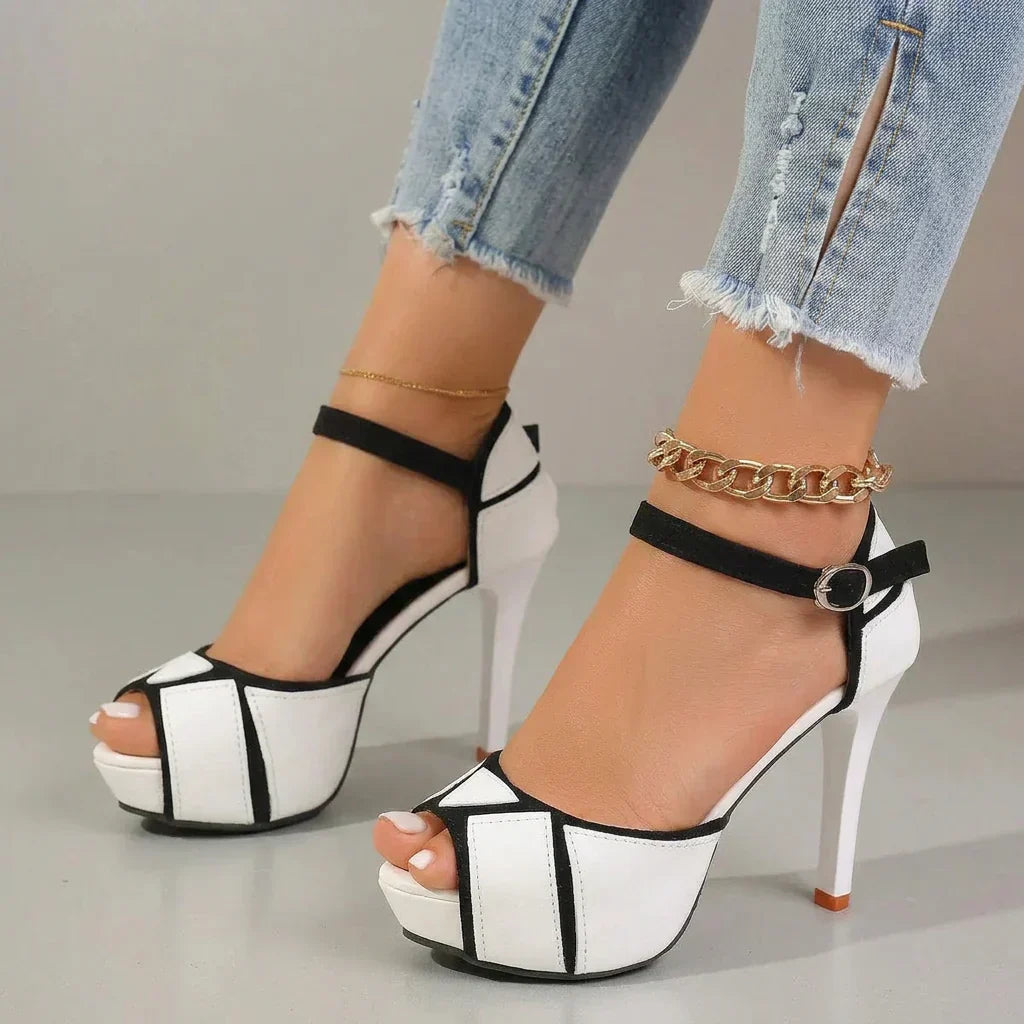 Bria – Eleganta Klackar