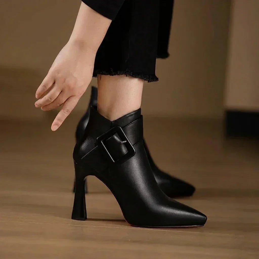 Tova Boots - Aveline med Spänne