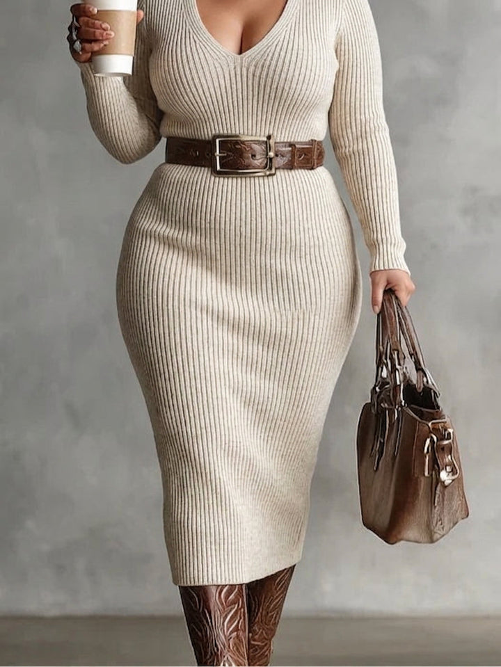 Giselle | Midi Stickad Klänning med Bälte och Mock Turtleneck